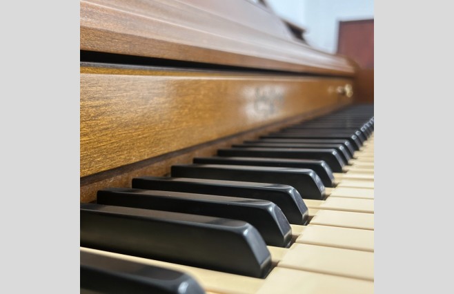Wurlitzer Satin Mahogany Upright Piano, Used - All Inclusive Premium Package (SN:06622) - Image 10